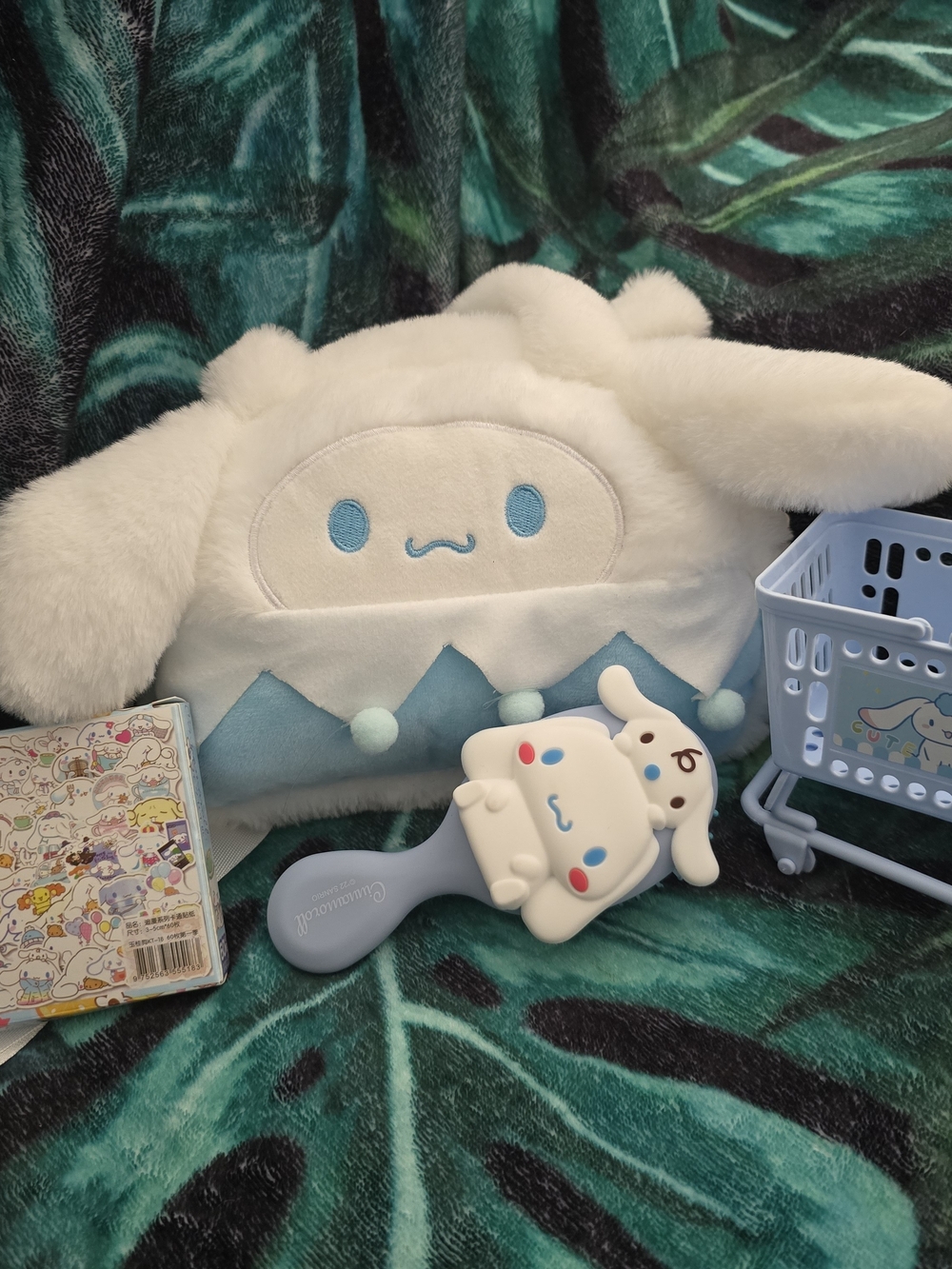 Sanrio Cinnamoroll Crossbody Bag With Character Brush And Stickers - White/Blue
